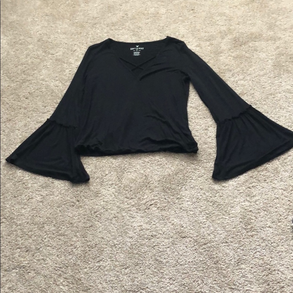 American Eagle bell sleeve tee